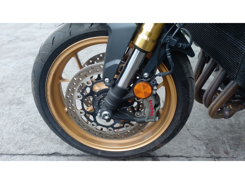 Recambio de llanta para honda cb 1000 sp referencia OEM IAM   