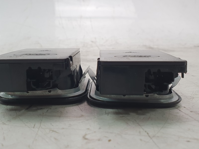 Recambio de luz interior para ford kuga iii (dfk) 2.5 fhev referencia OEM IAM LJ6A13K767AD3ZHE  