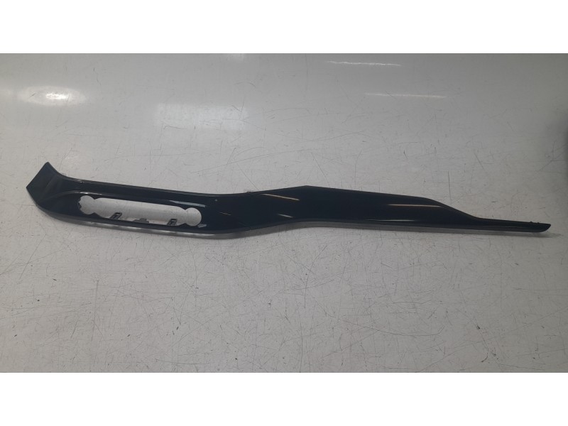 Recambio de moldura para ford kuga iii (dfk) 2.5 fhev referencia OEM IAM LV4BS045H93HESMU1  