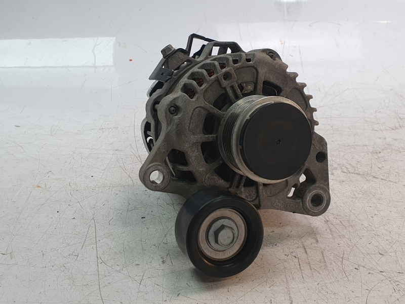 Recambio de alternador para kia stonic (ybcuv) concept referencia OEM IAM 3730007450  ALF150124DP