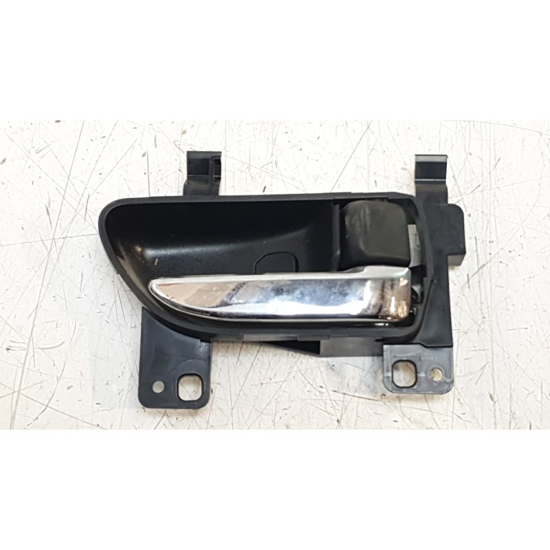 Recambio de maneta interior trasera derecha para subaru outback (bs) 2.0 d awd (bsd) referencia OEM IAM 61051FJ021VH  