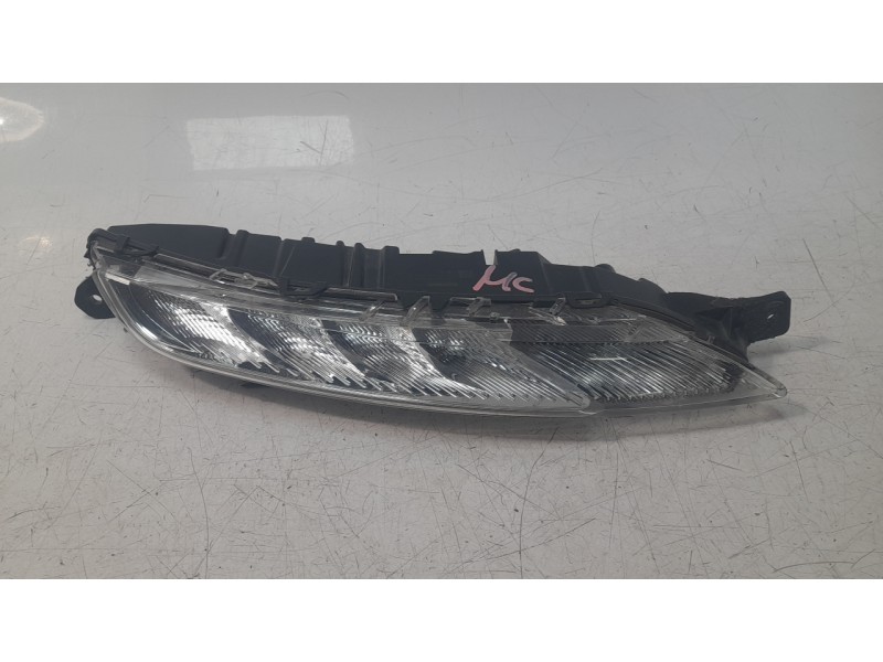 Recambio de piloto delantero derecho para citroën c4 picasso ii 1.6 bluehdi 120 referencia OEM IAM 9822653680  