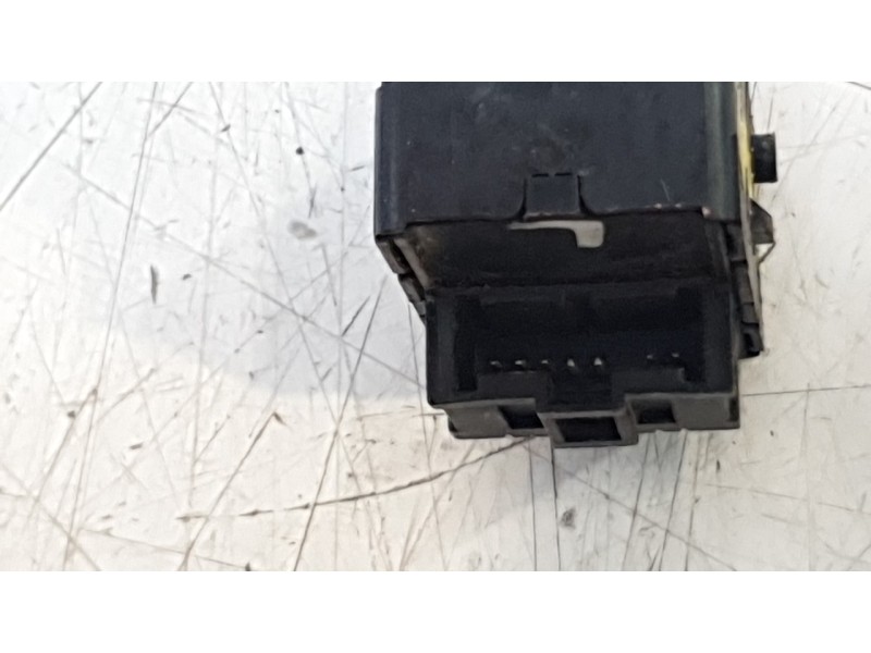 Recambio de interruptor de memoria asiento para subaru outback (bs) 2.0 d awd (bsd) referencia OEM IAM 17X23ND  