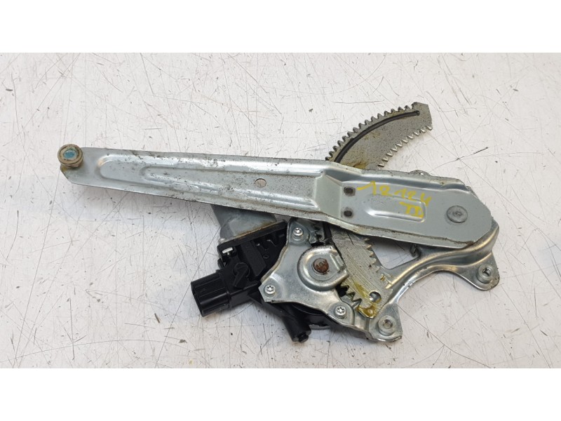 Recambio de elevalunas trasero derecho para subaru outback (bs) 2.0 d awd (bsd) referencia OEM IAM 61042AL000  