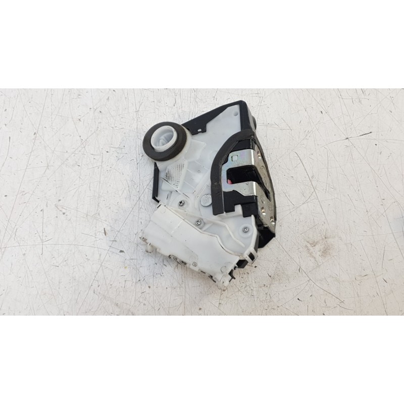 Recambio de cerradura puerta delantera derecha para subaru outback (bs) 2.0 d awd (bsd) referencia OEM IAM 61032AL160  