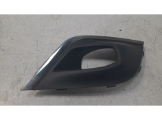 REJILLA PARAGOLPES DERECHA 261A24028R 