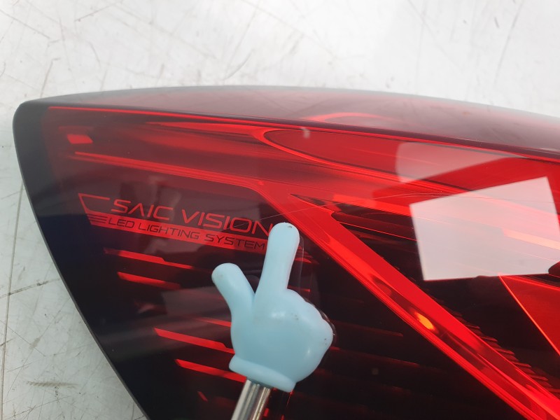 Recambio de piloto trasero izquierdo para mg zs 1.5 hybrid+ referencia OEM IAM 11405663  