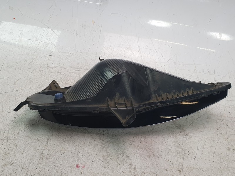 Recambio de piloto delantero derecho para renault megane iv hatchback (b9a/m/n_) 1.5 blue dci 115 (b9a6) referencia OEM IAM 2613