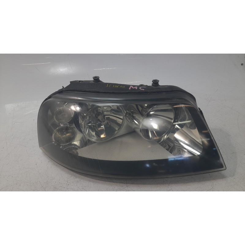 Recambio de faro derecho para seat alhambra (7v8, 7v9) 1.9 tdi referencia OEM IAM 0301182212  11855102 , 10123290001 , VG0974903