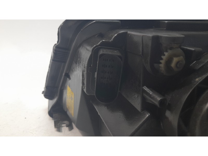 Recambio de faro derecho para seat alhambra (7v8, 7v9) 1.9 tdi referencia OEM IAM 0301182212  11855102 , 10123290001 , VG0974903