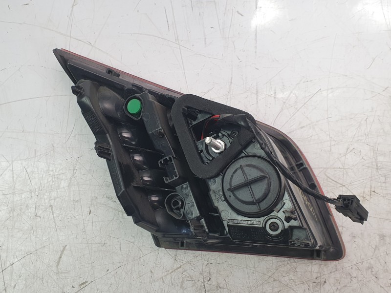 Recambio de piloto trasero derecho interior para peugeot 308 ii (lb_, lp_, lw_, lh_, l3_) 1.6 hdi 100 referencia OEM IAM 9677818