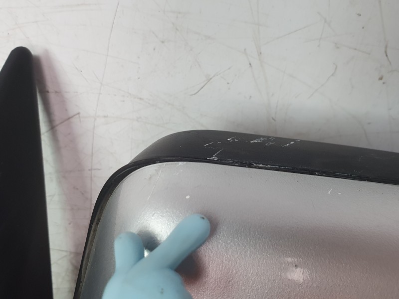 Recambio de retrovisor izquierdo para opel combo tour 1.3 cdti 16v referencia OEM IAM 13125881  