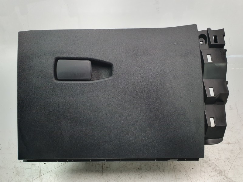 Recambio de guantera para bmw 1 (f40) 118 d referencia OEM IAM 51167937981  