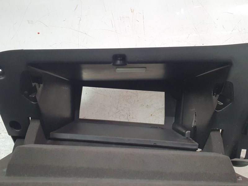 Recambio de guantera para bmw 1 (f40) 118 d referencia OEM IAM 51167937981  