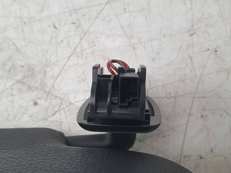 Recambio de parasol derecho para bmw 1 (f40) 118 d referencia OEM IAM 51165A3D1F6  