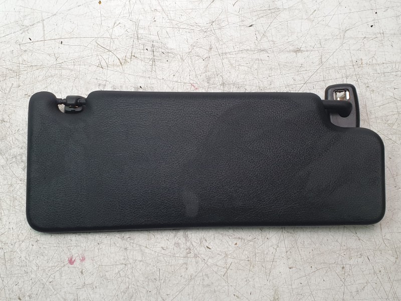 Recambio de parasol izquierdo para bmw 1 (f40) 118 d referencia OEM IAM 51167336237  