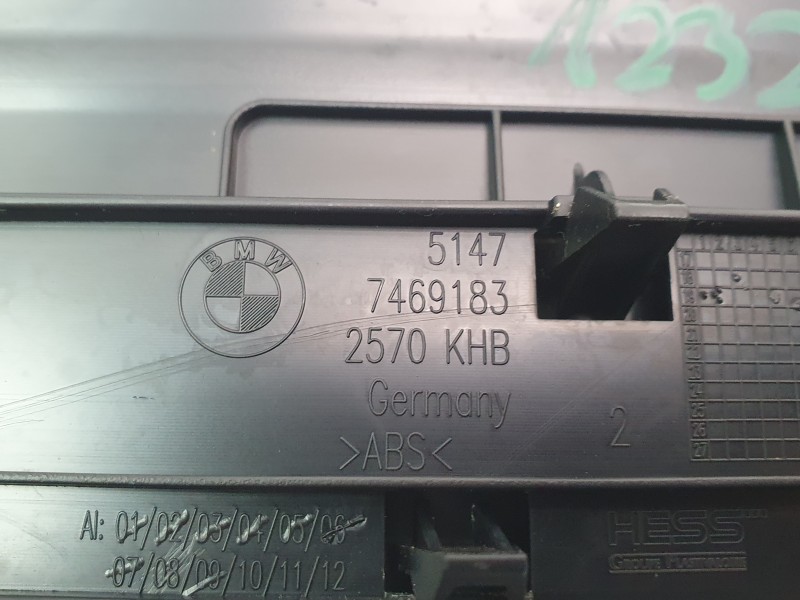 Recambio de moldura para bmw 1 (f40) 118 d referencia OEM IAM 51477469183  