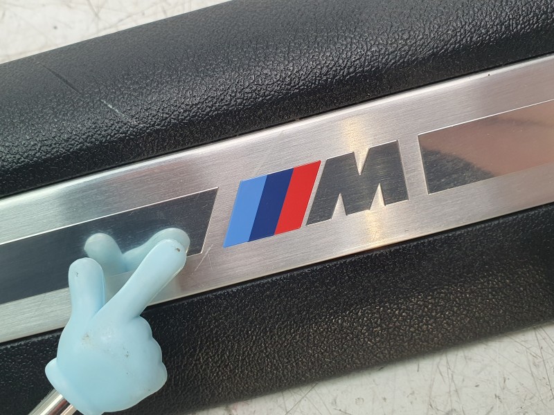 Recambio de moldura para bmw 1 (f40) 118 d referencia OEM IAM 51477469183  