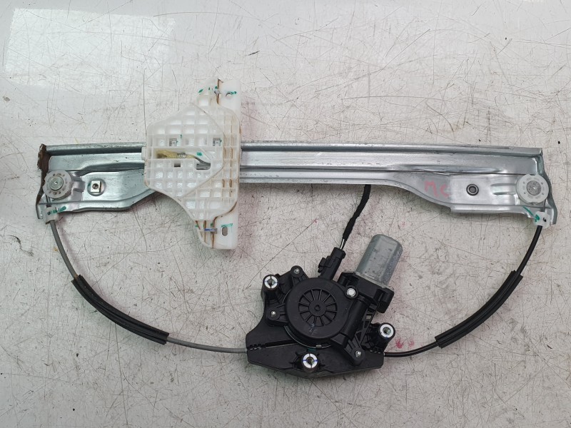 Recambio de elevalunas delantero derecho para mg zs comfort referencia OEM IAM 10789613  