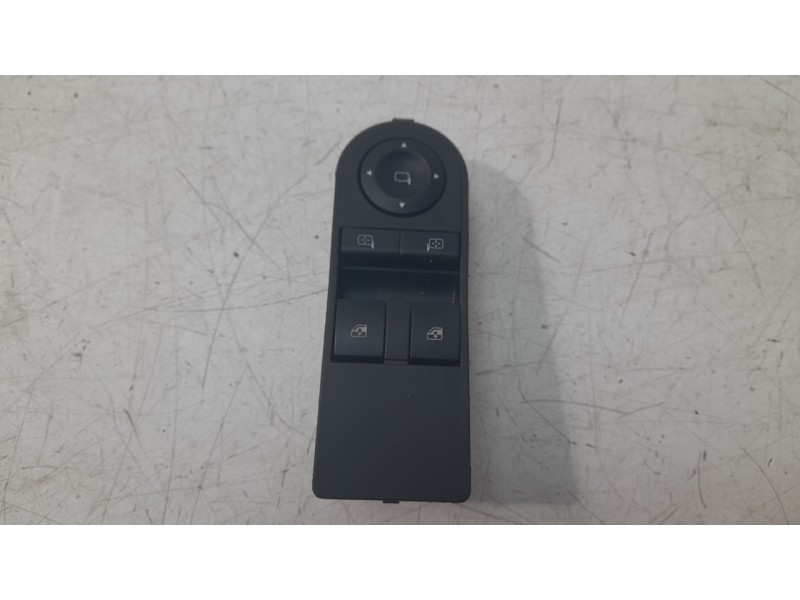 Recambio de mando elevalunas delantero izquierdo para opel astra h (a04) 1.6 (l48) referencia OEM IAM 13228706  