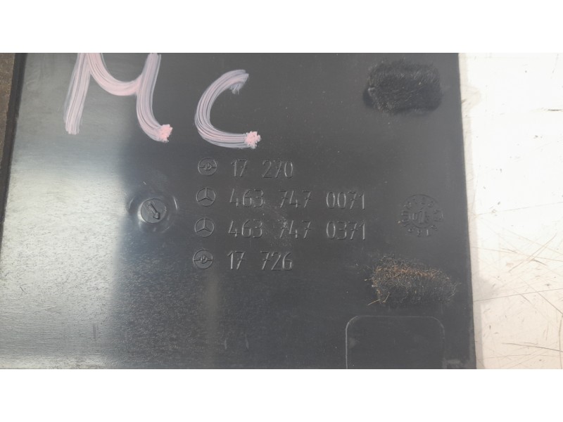 Recambio de moldura para mercedes-benz clase g (w463) g 270 cdi (463.322, 463.323) referencia OEM IAM 4637470071  