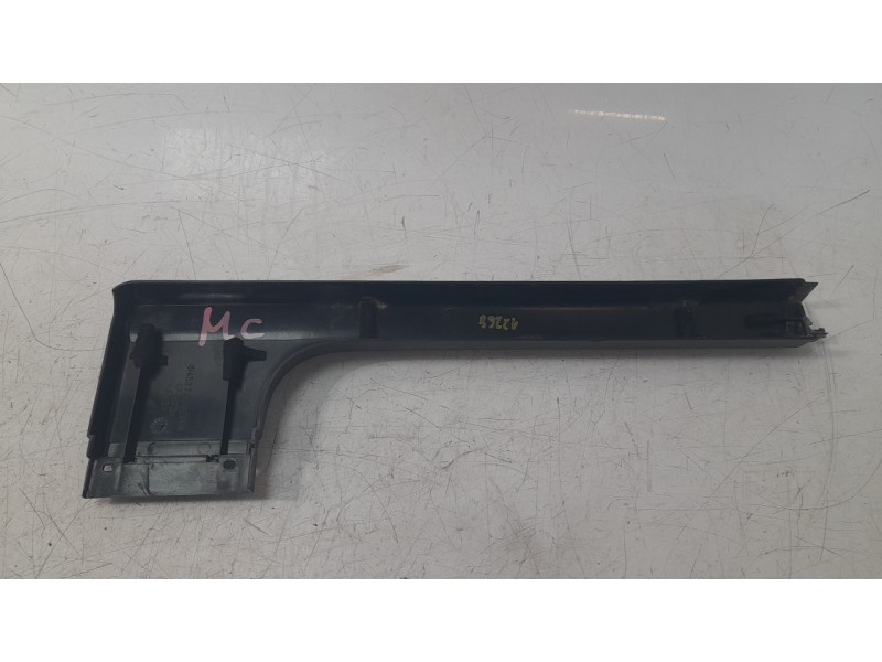 Recambio de moldura para mercedes-benz clase g (w463) g 270 cdi (463.322, 463.323) referencia OEM IAM 4637470271  
