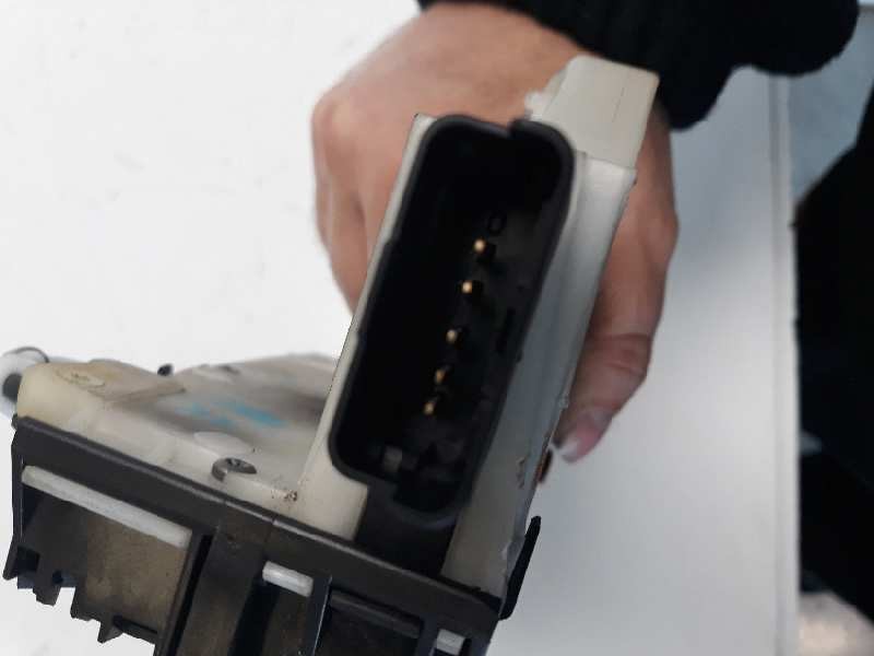 Recambio de cerradura puerta trasera derecha para peugeot 208 active referencia OEM IAM   