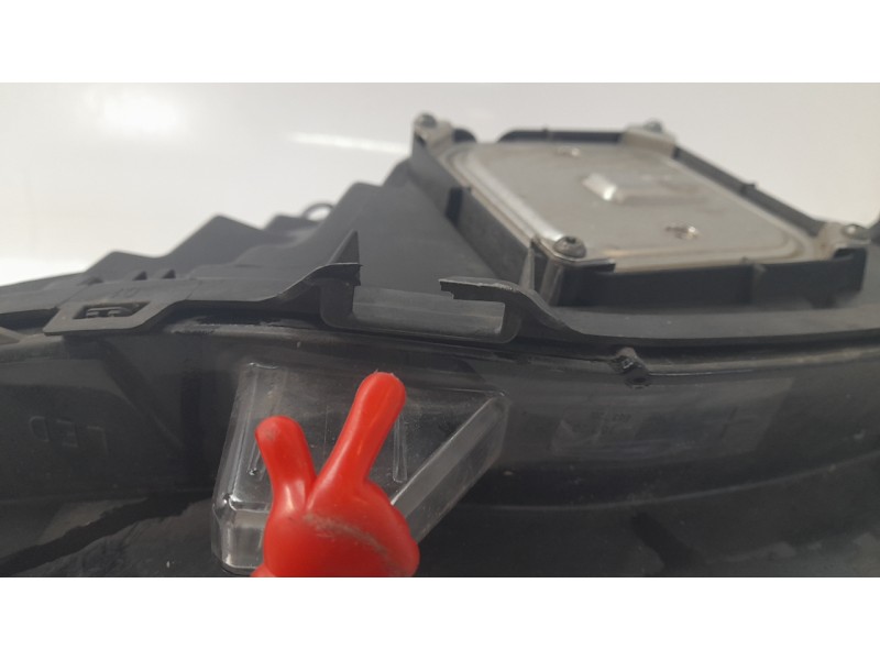 Recambio de faro derecho para renault talisman (lp_) 1.7 blue dci 120 (lpa7) referencia OEM IAM 260106724R  