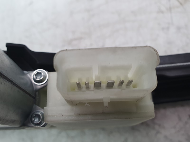 Recambio de elevalunas delantero derecho para renault rafale rafale referencia OEM IAM 807205453R  