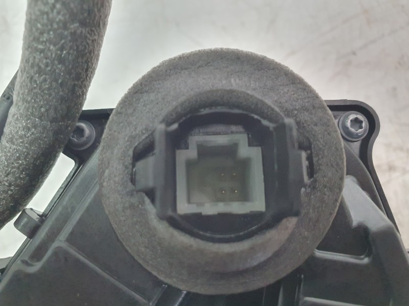 Recambio de cerradura puerta delantera derecha para renault rafale rafale referencia OEM IAM 805021259R  