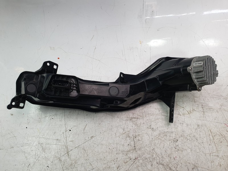 Recambio de piloto delantero derecho para renault talisman (lp_) 1.7 blue dci 120 (lpa7) referencia OEM IAM 266009562R  