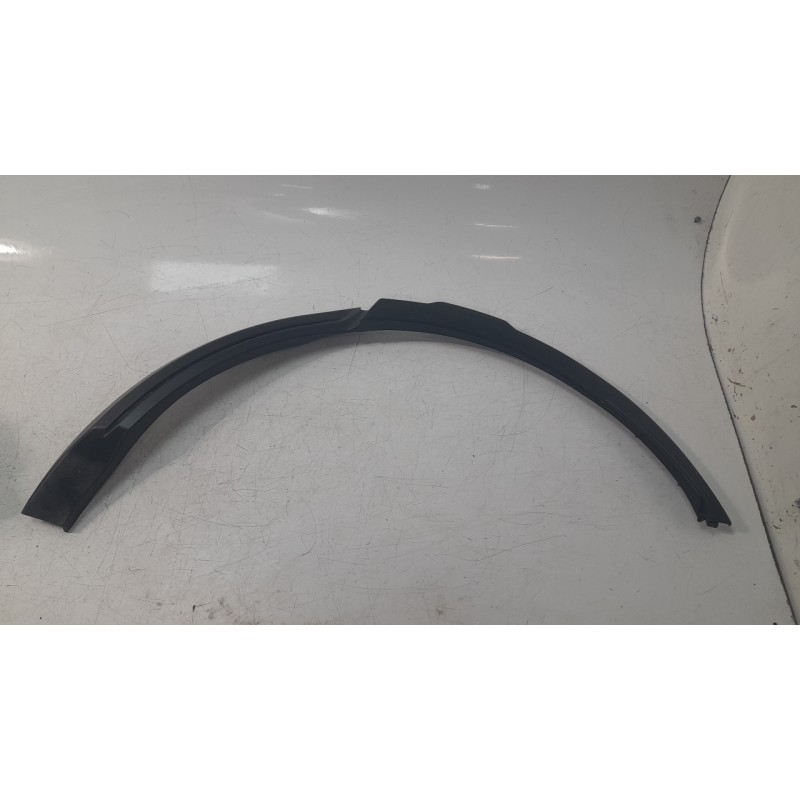 Recambio de aletin trasero izquierdo para land rover range rover evoque (l538) 2.0 d 4x4 referencia OEM IAM LR066507  