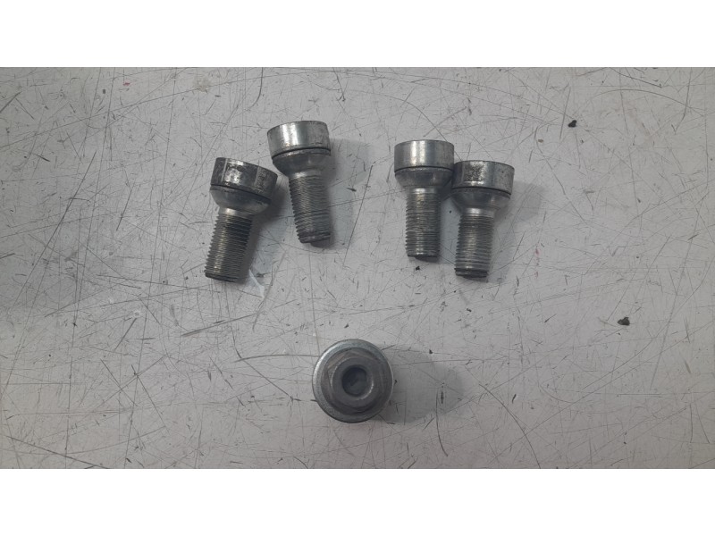 Recambio de juego tornillos de rueda para volkswagen touran (5t1) 2.0 tdi referencia OEM IAM   