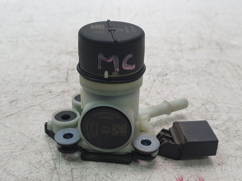Recambio de bomba combustible para volkswagen touran (5t1) 2.0 tdi referencia OEM IAM F01C070013  