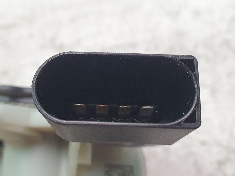 Recambio de bomba combustible para volkswagen touran (5t1) 2.0 tdi referencia OEM IAM F01C070013  