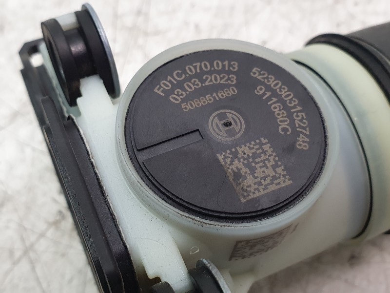 Recambio de bomba combustible para volkswagen touran (5t1) 2.0 tdi referencia OEM IAM F01C070013  