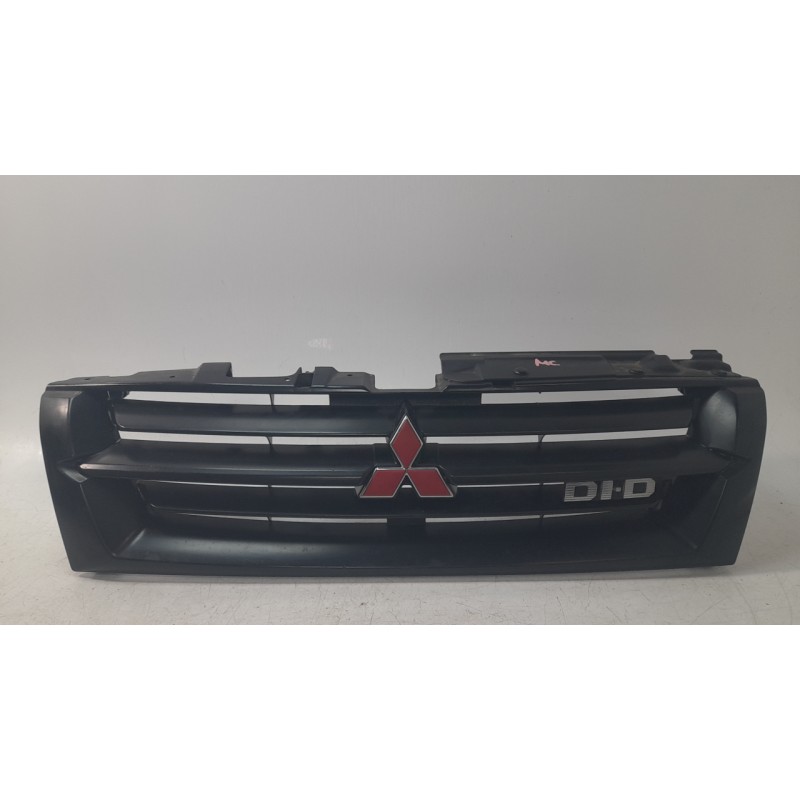 Recambio de rejilla delantera para mitsubishi montero iii (v7_w, v6_w) 3.2 di-d (v68w, v78w) referencia OEM IAM MR387981  