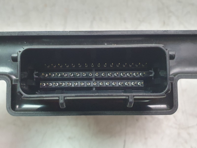 Recambio de centralita motor uce para ktm super adventure 1290 super adventure s referencia OEM IAM 60711033000  