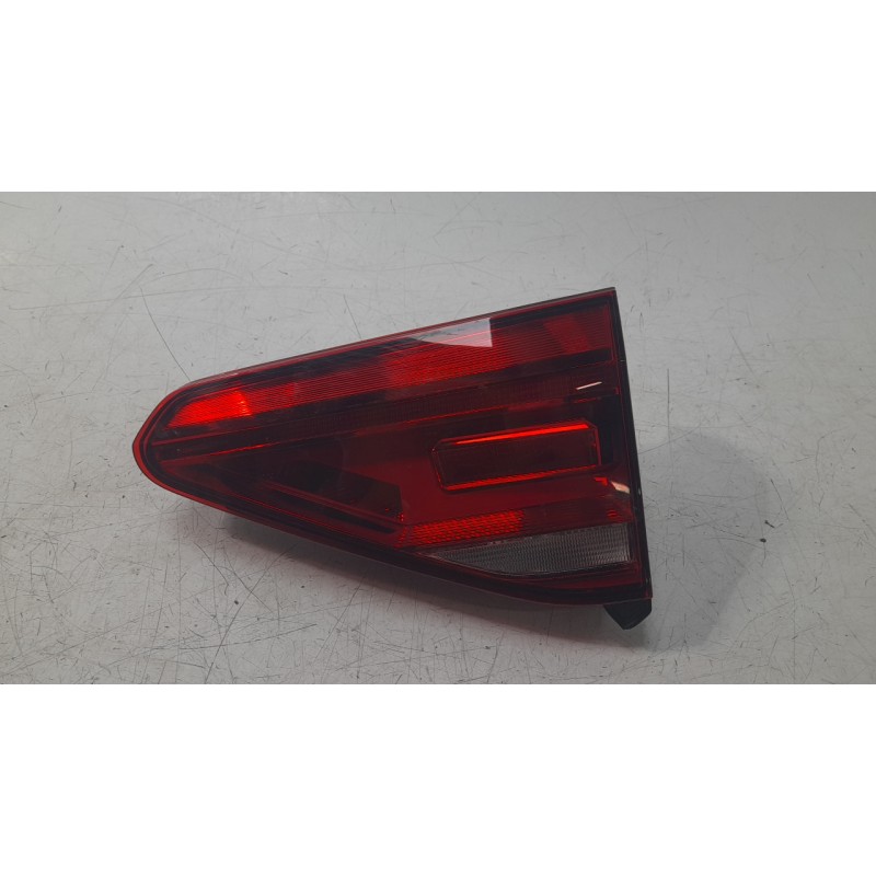 Recambio de piloto trasero derecho interior para volkswagen touran (5t1) 2.0 tdi referencia OEM IAM 5TA945094D  103F23690776 , 2