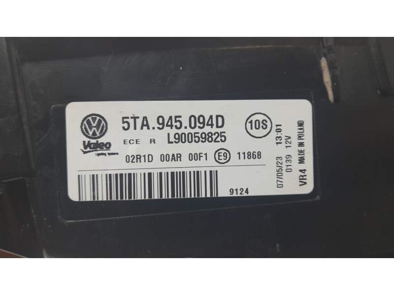 Recambio de piloto trasero derecho interior para volkswagen touran (5t1) 2.0 tdi referencia OEM IAM 5TA945094D  103F23690776 , 2