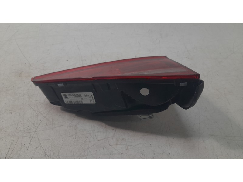 Recambio de piloto trasero derecho interior para volkswagen touran (5t1) 2.0 tdi referencia OEM IAM 5TA945094D  103F23690776 , 2
