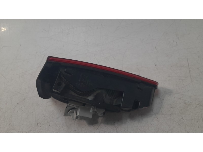 Recambio de piloto trasero derecho interior para volkswagen touran (5t1) 2.0 tdi referencia OEM IAM 5TA945094D  103F23690776 , 2