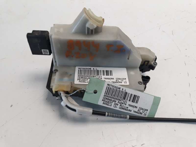 Recambio de cerradura puerta trasera izquierda para peugeot 208 active referencia OEM IAM   