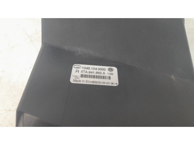 Recambio de faro antiniebla derecho para volkswagen touran (5t1) 2.0 tdi referencia OEM IAM 5TA941662A  