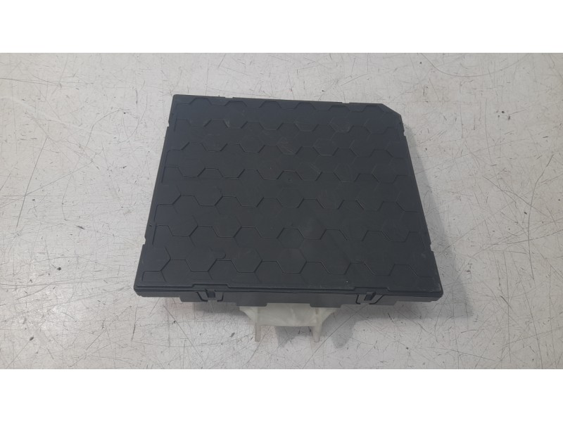 Recambio de modulo electronico para audi a3 limousine (8ys, 8ym) 30 tdi referencia OEM IAM 5WA937086AE  