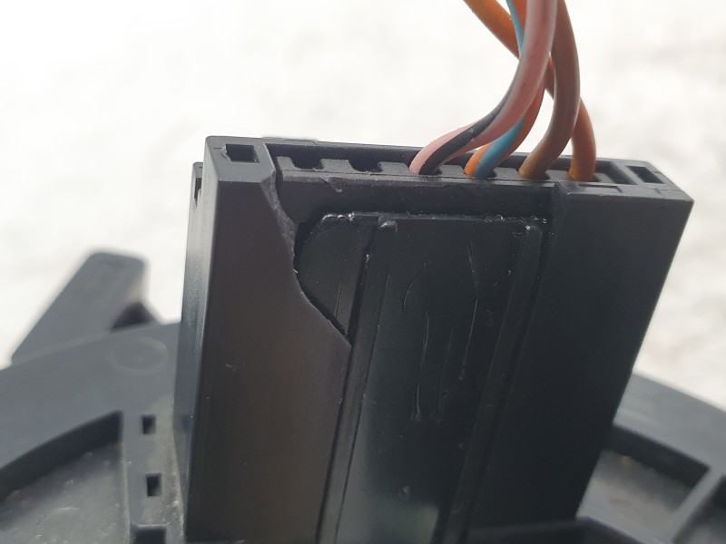 Recambio de anillo airbag para land rover evoque 2.2 sd4 cat referencia OEM IAM BJ323F975AC  