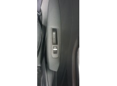 Recambio de mando elevalunas trasero izquierdo para renault captur ii techno referencia OEM IAM 254114723R  