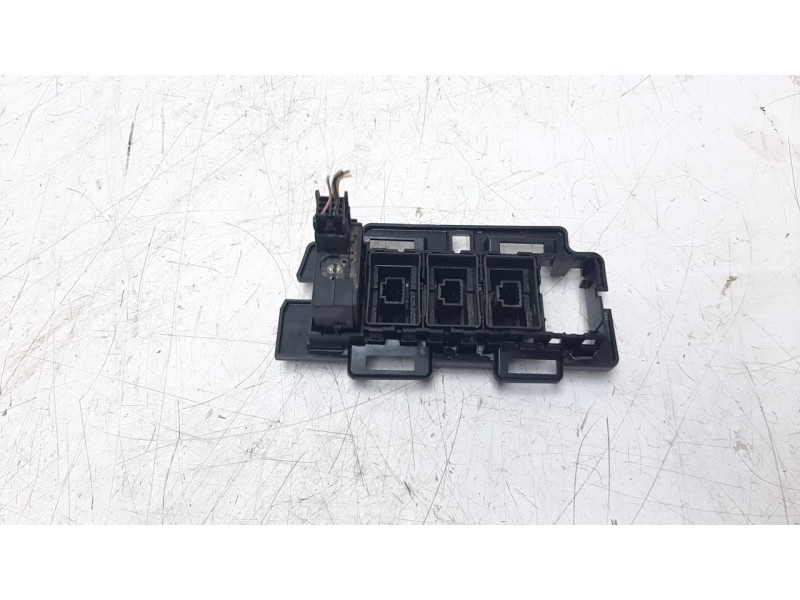 Recambio de interruptor para smart fortwo coupe 0.9 turbo cat referencia OEM IAM 8200379685  