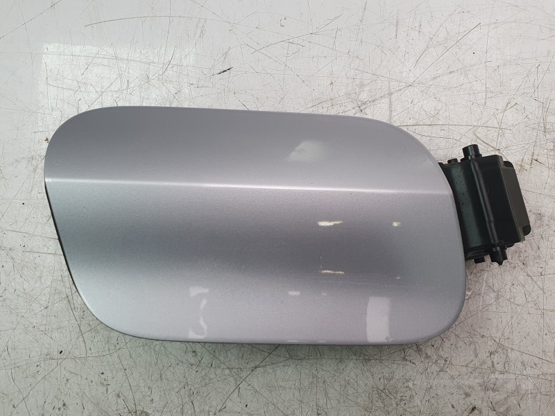 Recambio de tapa exterior combustible para audi a3 limousine (8ys, 8ym) 30 tdi referencia OEM IAM 8Y4809906  