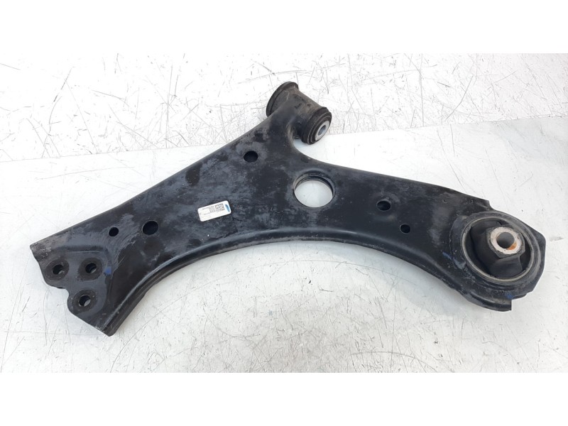 Recambio de brazo suspension inferior delantero derecho para jeep compass ii 1.6 m-jet cat referencia OEM IAM 68318010AD  
